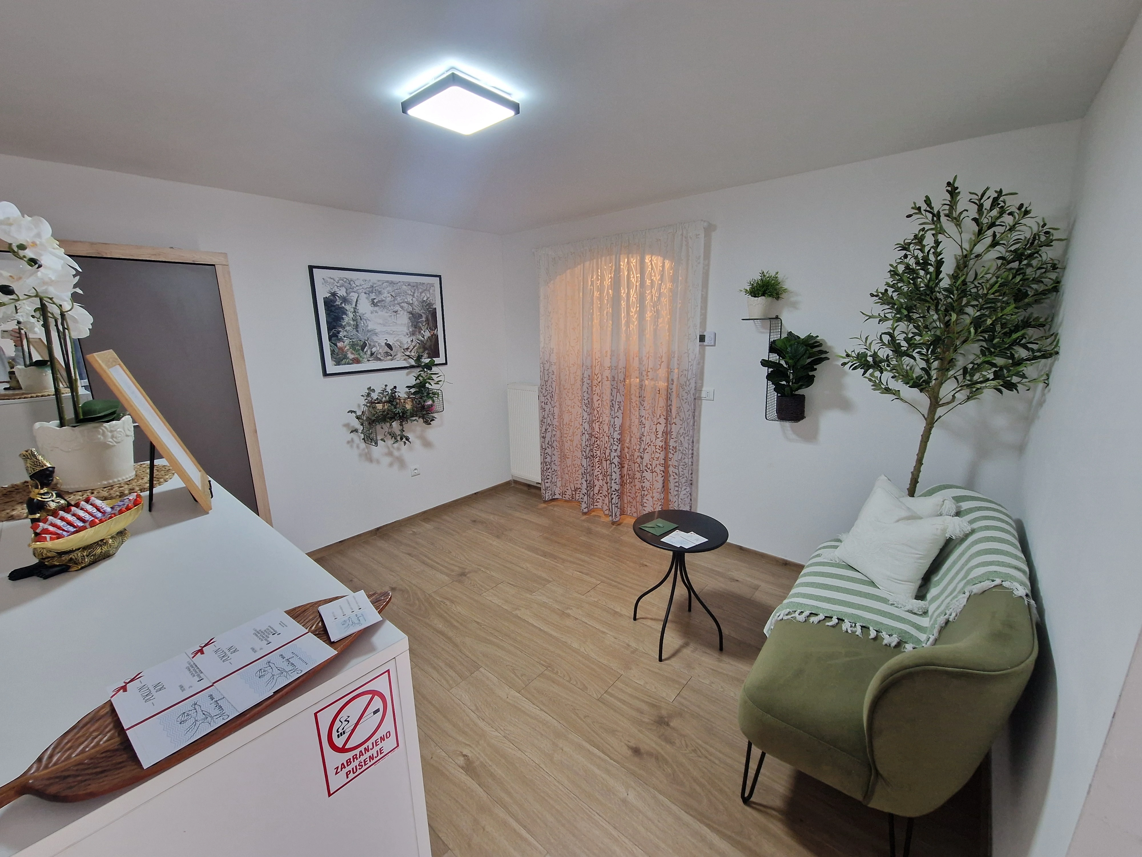 Studio Masiraj me Zagreb, čekaona.